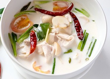 ต้มข่าไก่